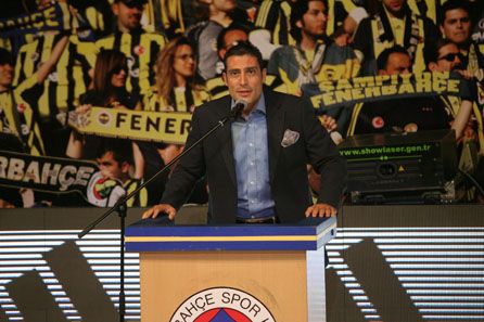 Fenerbah�e'nin yeni formalar� foto�raflar�