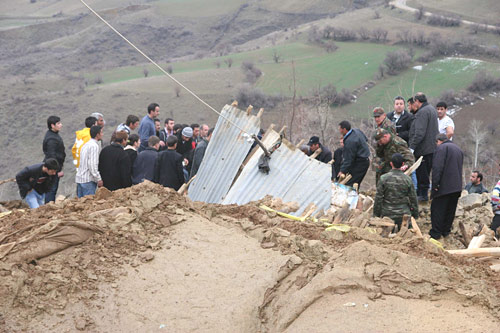 Elazığ'dan yürek yakan görüntüler