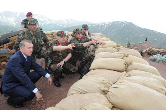 Ba�bakan ve Genelkurmay Ba�kan� mevzide-FOTO