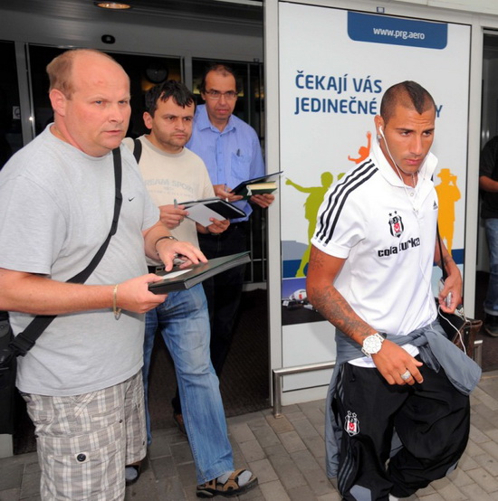 Beşiktaş Prag'a gitti
