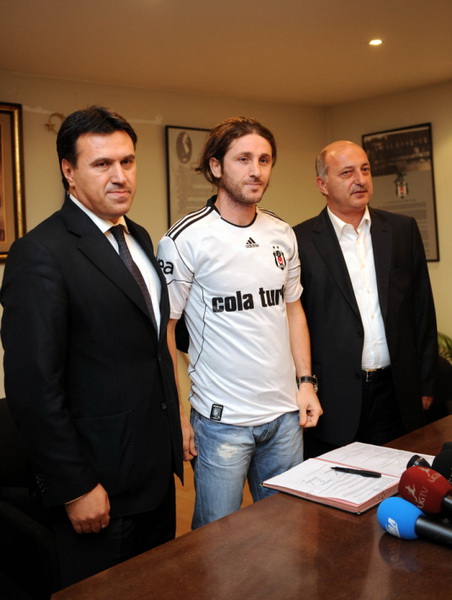 Fatih Tekke resmen Beşiktaş'ta