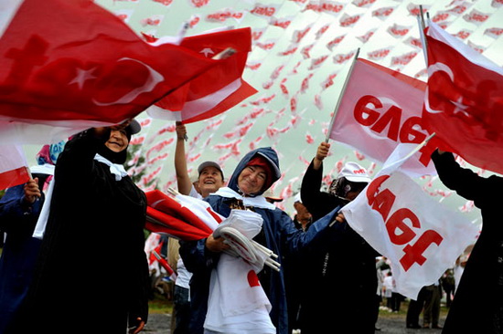 Başbakan yüzbinlere konuştu-resimleri