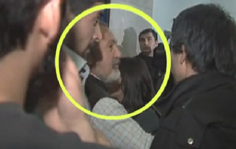 Eylemlerdeki bu adam kim?-resimleri