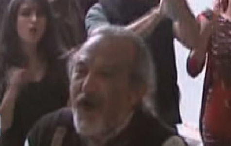 Eylemlerdeki bu adam kim?-resimleri