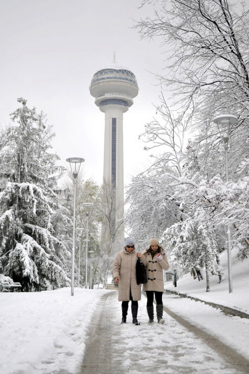 Başkent beyaza büründü-resimleri