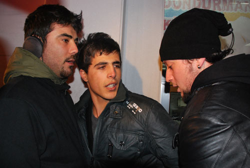 Taksimde rezalet, Marmariste taciz-resimleri