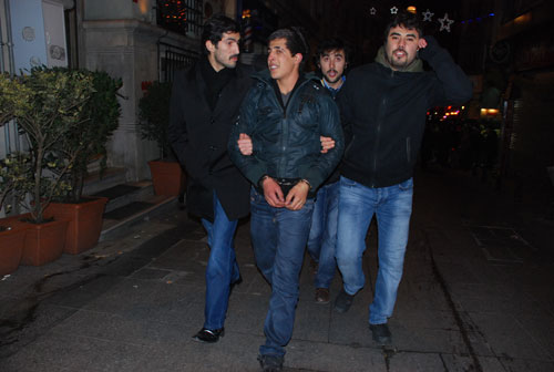 Taksimde rezalet, Marmariste taciz-resimleri