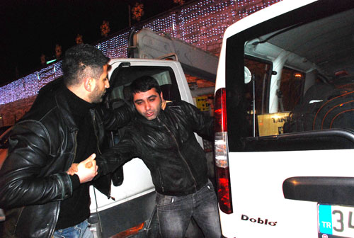 Taksimde rezalet, Marmariste taciz-resimleri