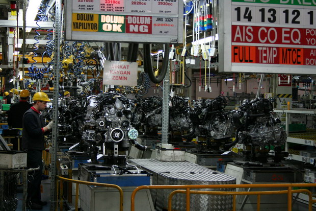 Toyota ilk kez Türkiye'de üretecek