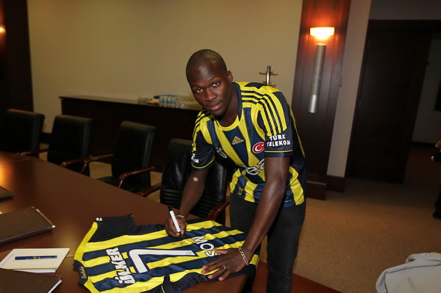 Moussa Sow imzayı attı