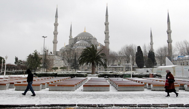 Kartpostallık kar manzaraları