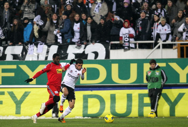 Kartal ağır yaralı: 0 - 1