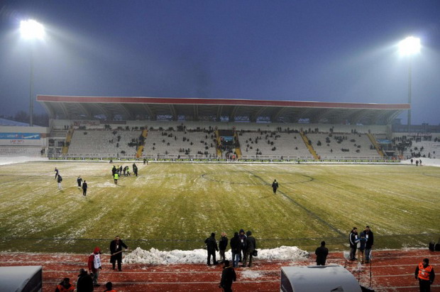Kartal 1-1 eriyor!