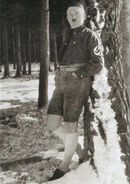 Hitler'in tuhaf pozları!